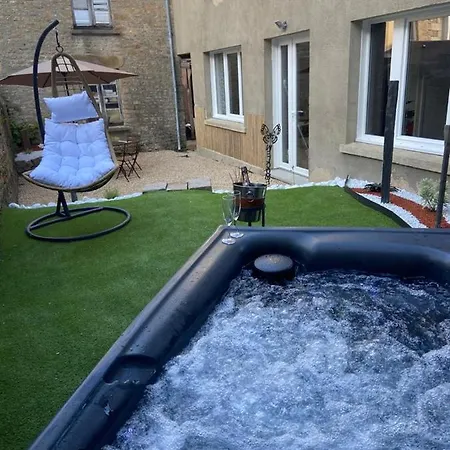 Beau Loft Proche Mont Saint Michel Jaccuzi Illimite En Plein Centre * 아브랑슈