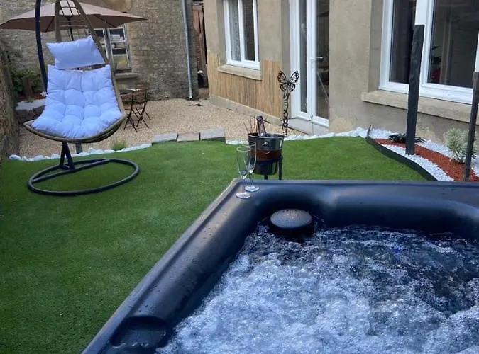 Beau Loft Proche Mont Saint Michel Jaccuzi Illimité En Plein Centre * Avranches