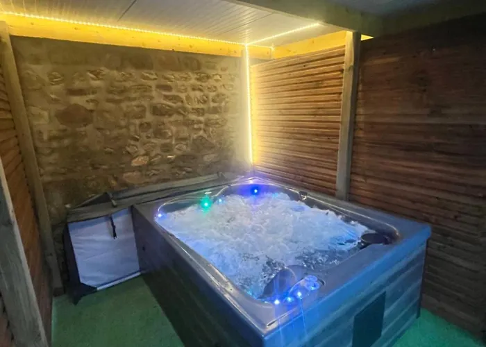 Beau Loft Proche Mont Saint Michel Jaccuzi Illimité En Plein Centre *