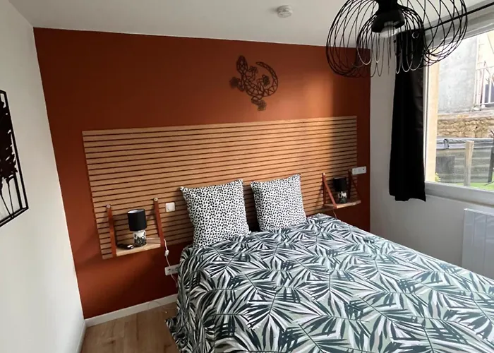 Beau Loft Proche Mont Saint Michel Jaccuzi Illimité En Plein Centre