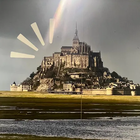 Beau Loft Proche Mont Saint Michel Jaccuzi Illimite En Plein Centre * Avranches