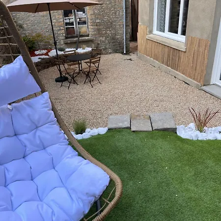 Apartment Beau Loft Proche Mont Saint Michel Jaccuzi Illimite En Plein Centre Avranches