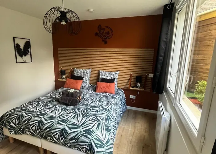 Beau Loft Proche Mont Saint Michel Jaccuzi Illimite En Plein Centre Lejlighed Avranches