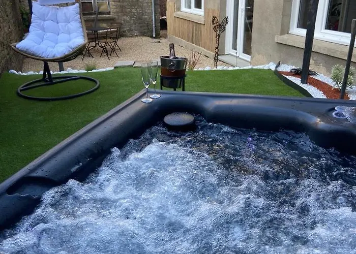 Beau Loft Proche Mont Saint Michel Jaccuzi Illimite En Plein Centre * Avranches